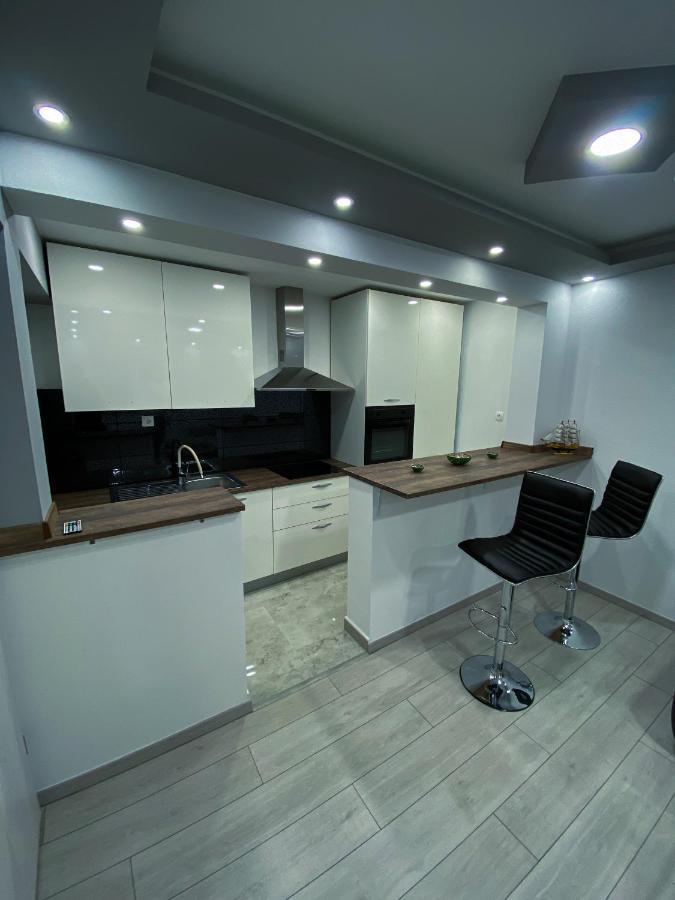 Apartment Carpe Diem Κόπερ Εξωτερικό φωτογραφία